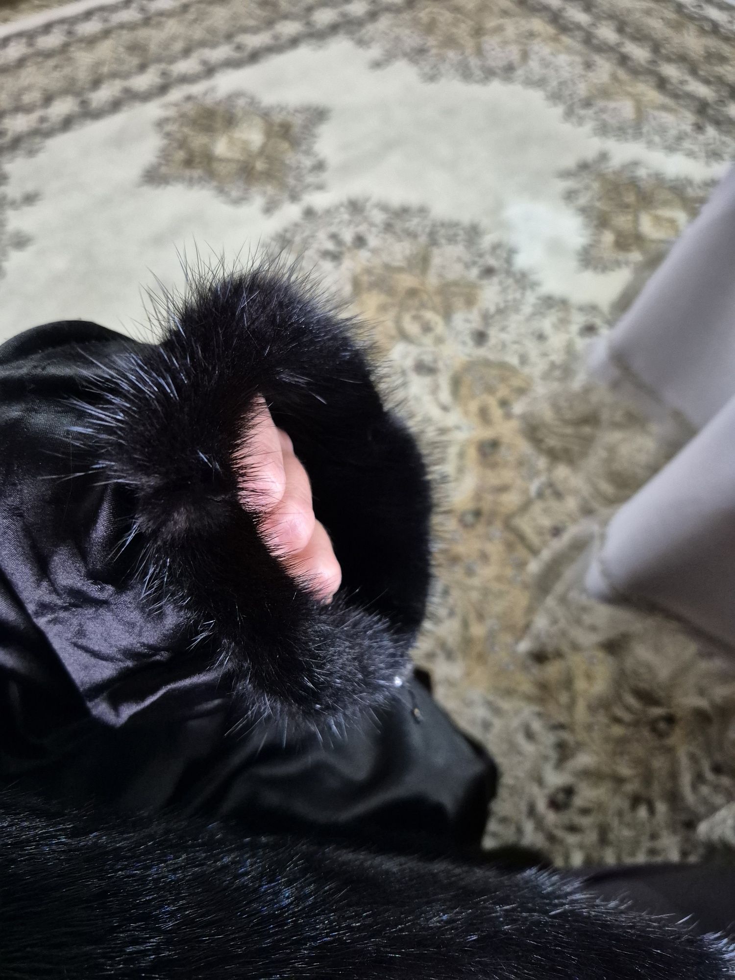 Продам норковую шубу