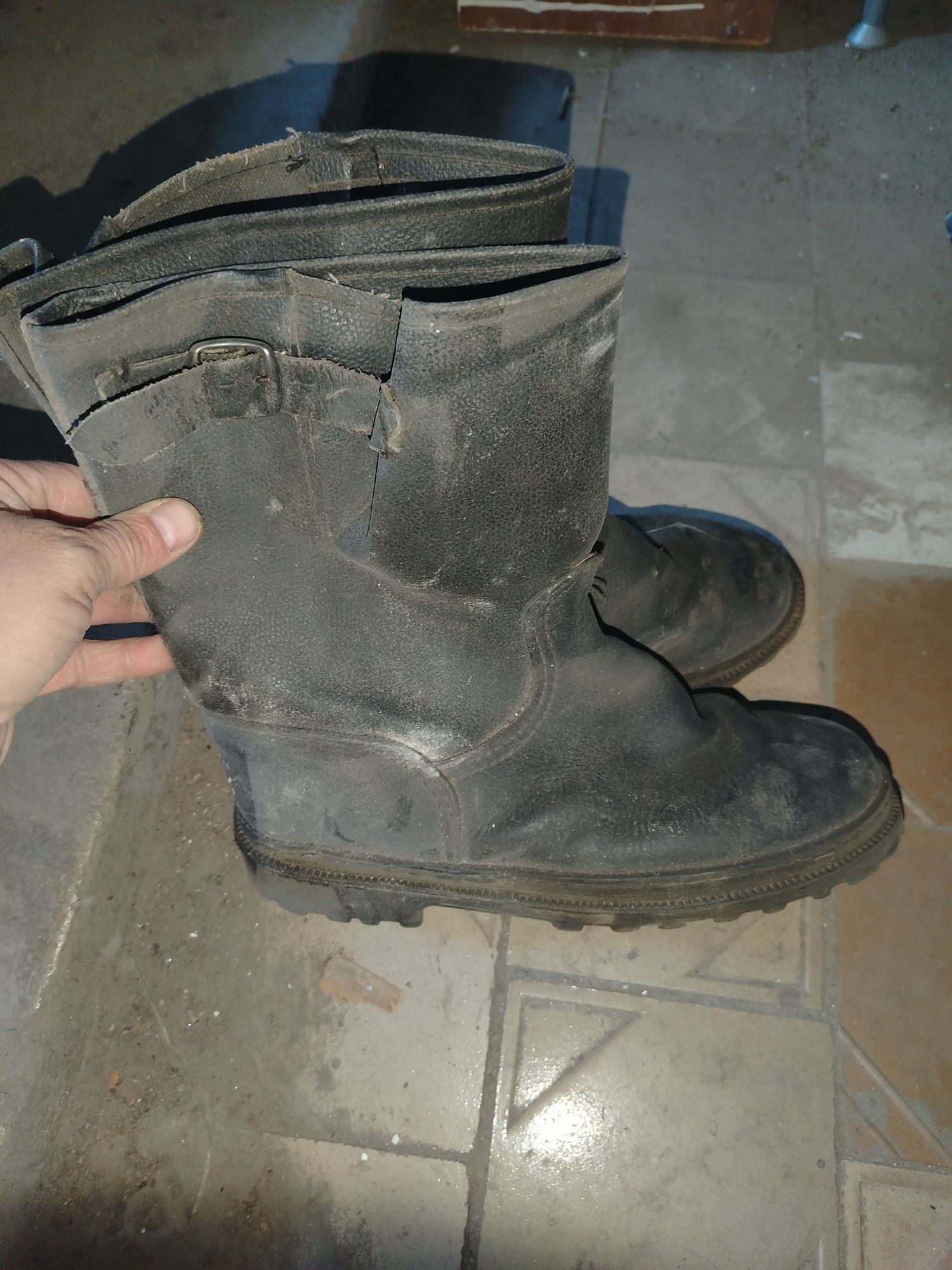 Продам корзовые сопоги. 43р.