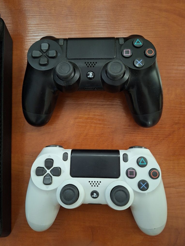 Игровая консоль playstation4