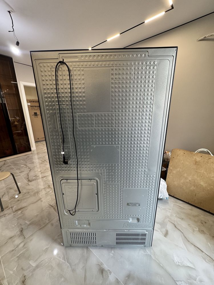Холодильник Samsung