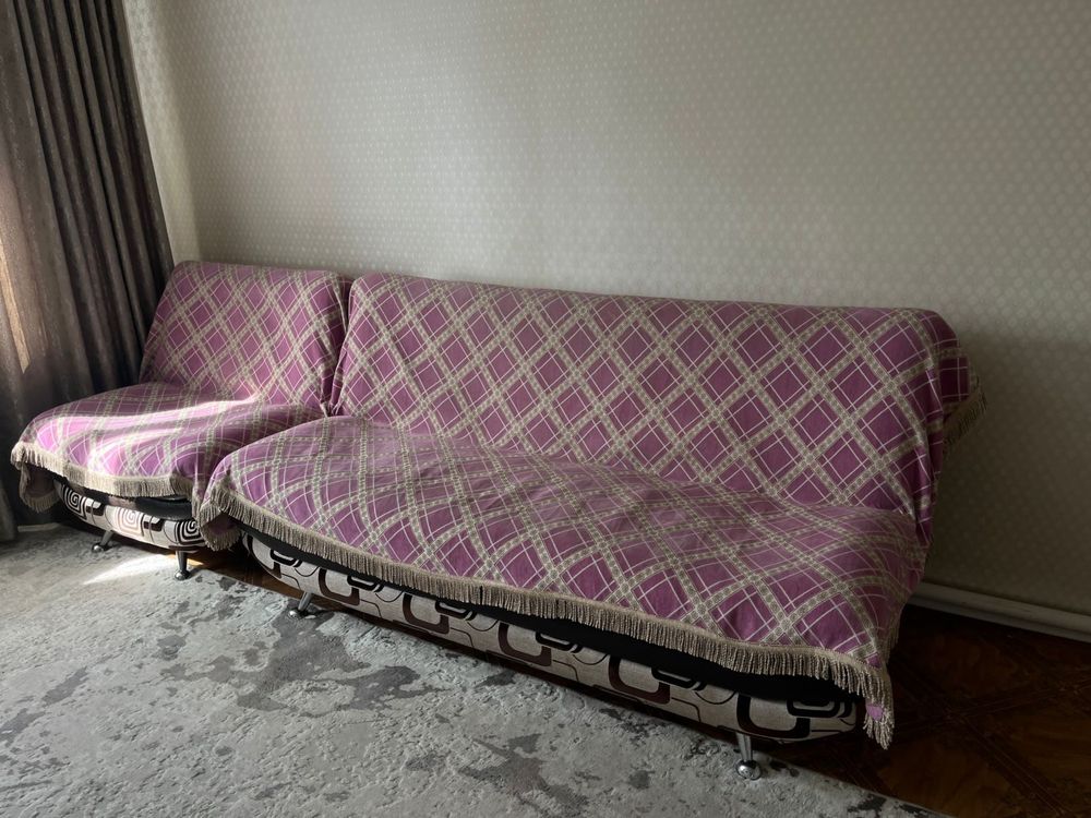 Продам Диван.