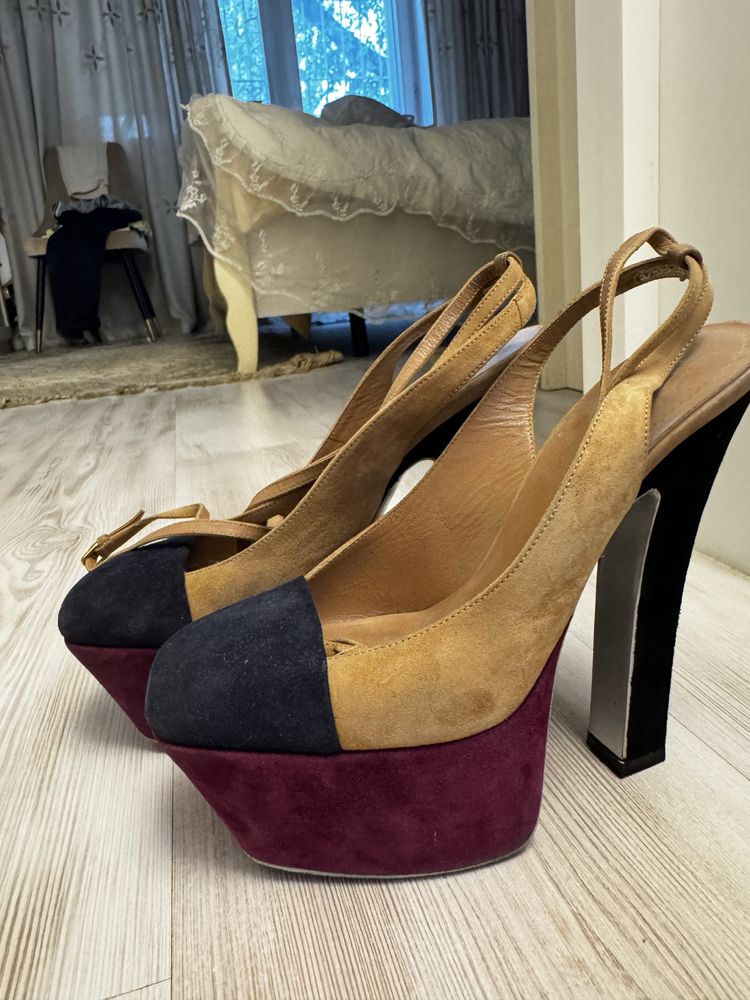 Босоножки yves saint laurent оригинал