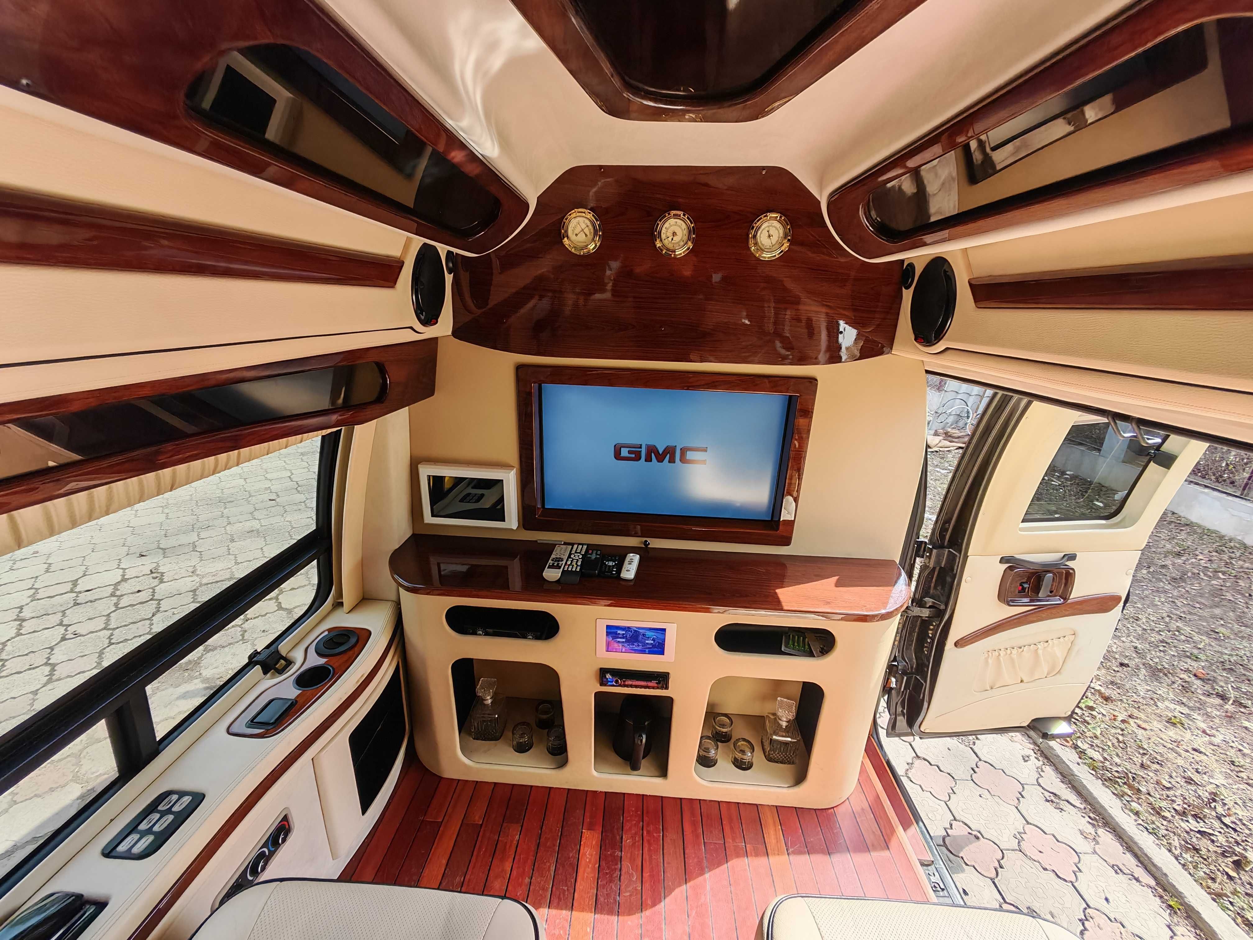 GMC  savana Коммерциялық автокөлік