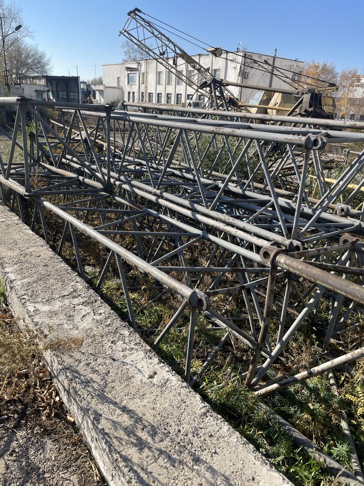 Стреловое оборудование на Кран гусеничный РДК-250