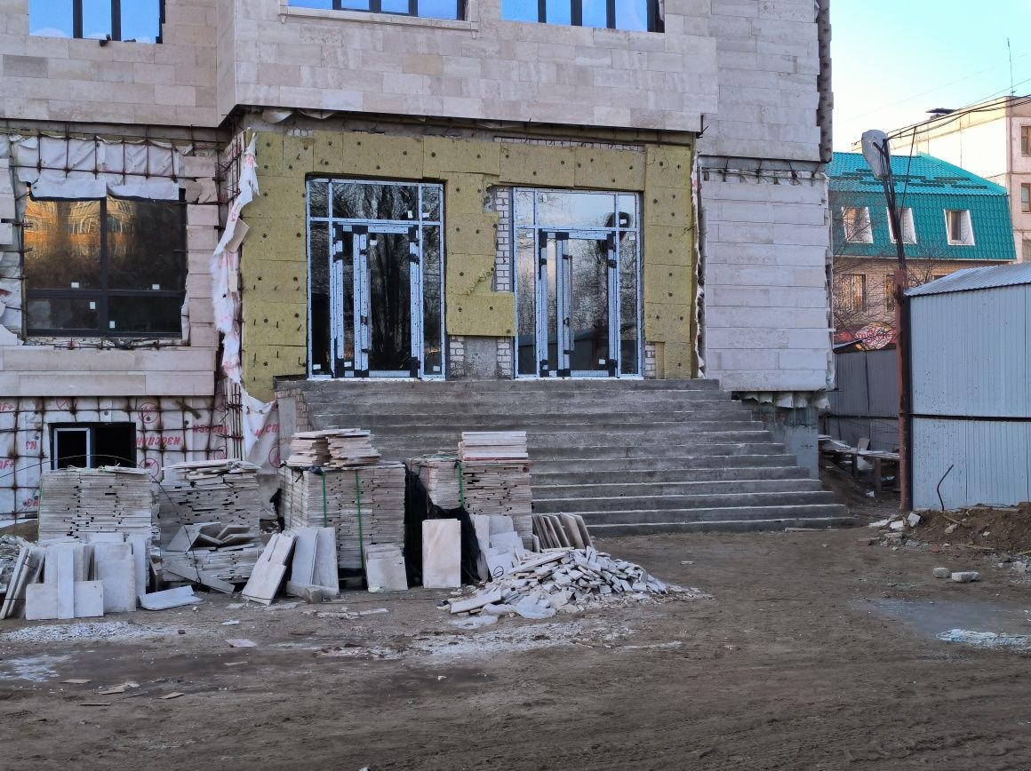Пластиковые и алюминиевые окна и двери любой сложности. Есть Регулиров