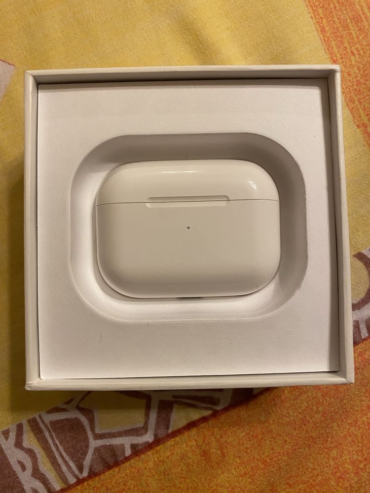 беспроводные наушники airpods