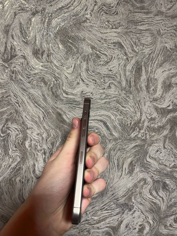 Продам iPhone 15 Pro Max