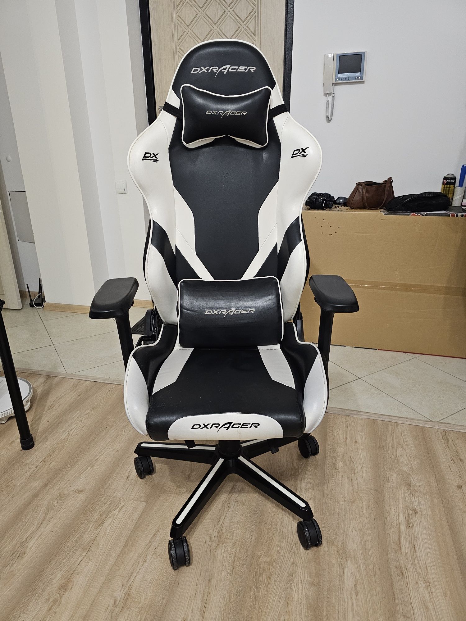 DxRacer Gladiator игровое кресло, компьютерное