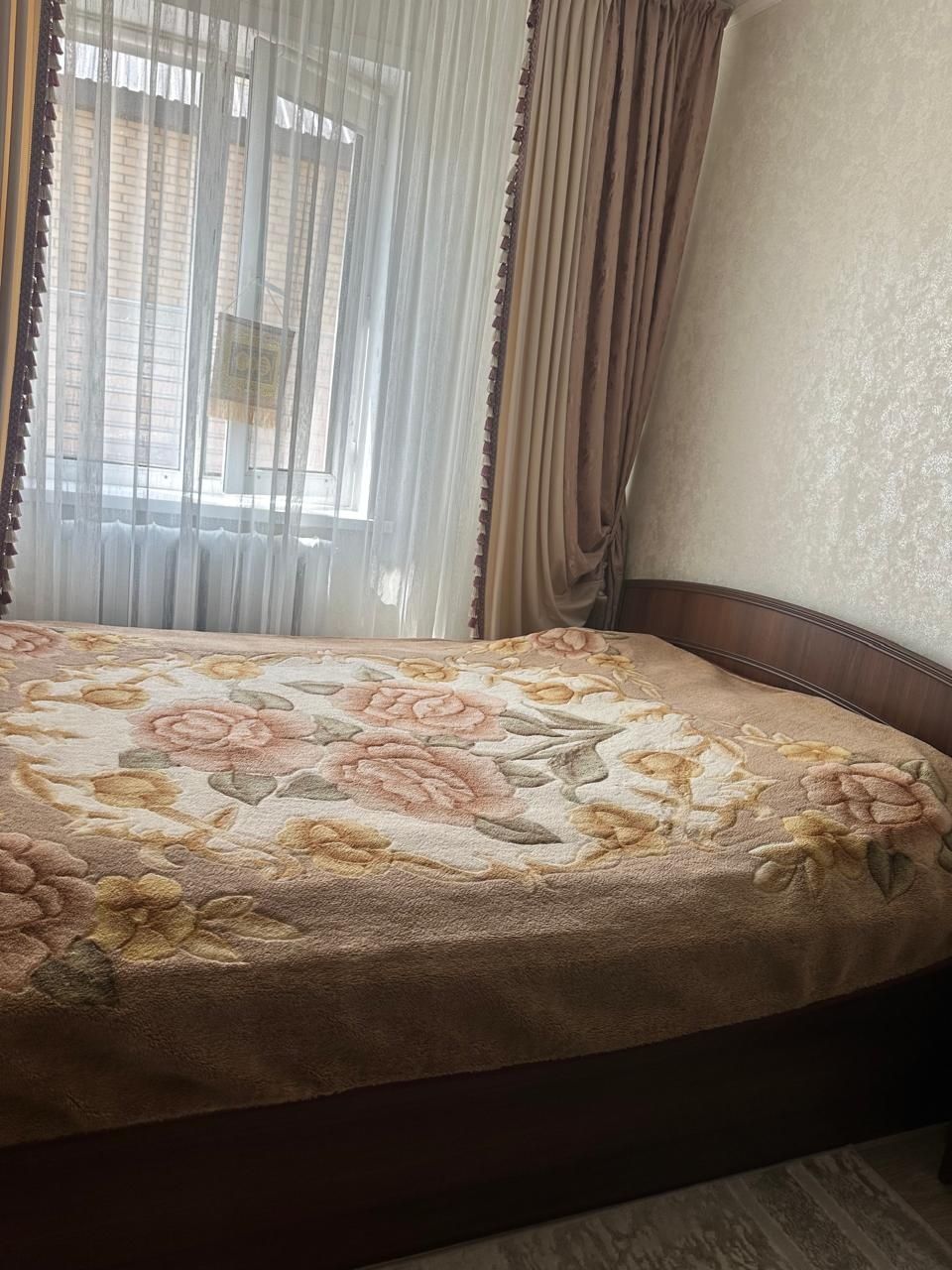 Продам спальный гарнитур