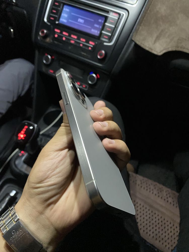 Айфон 15 pro Max 256гб