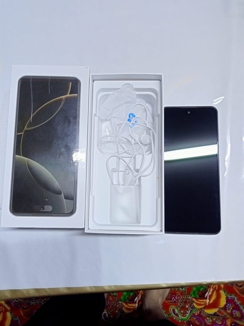 Продам айфон 16 про макс