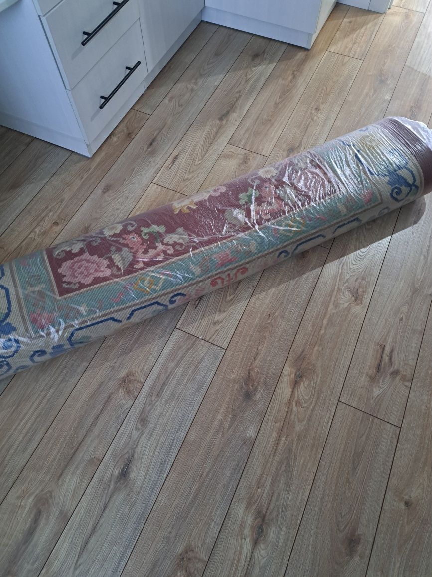 Продам чисто шерстяной ковёр.