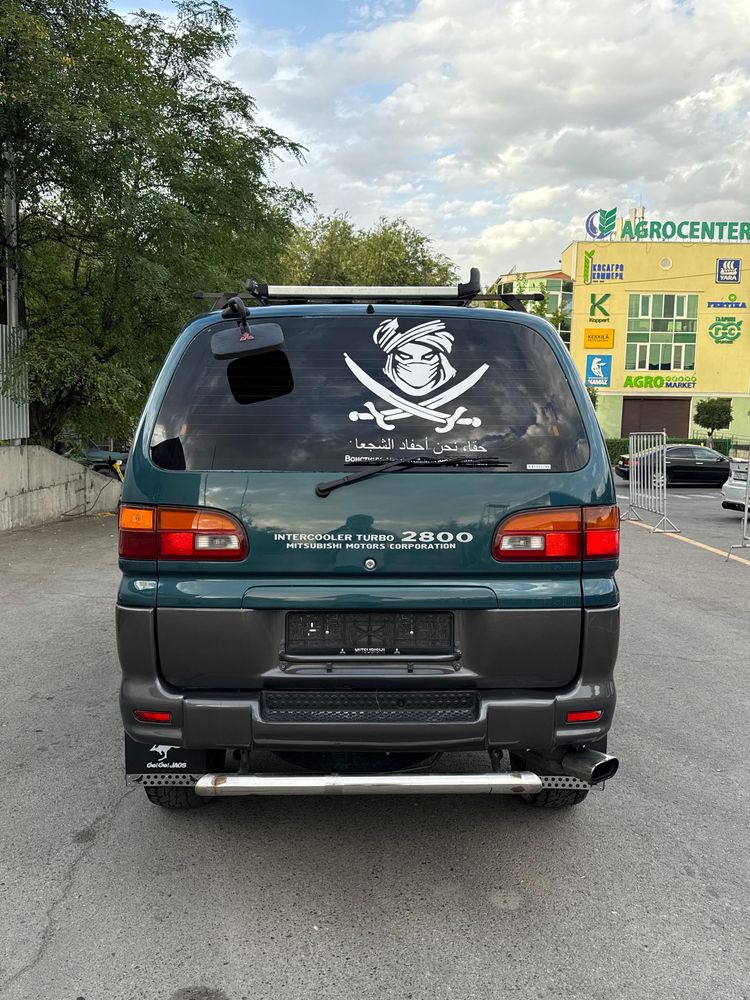Mitsubishi Delica продам