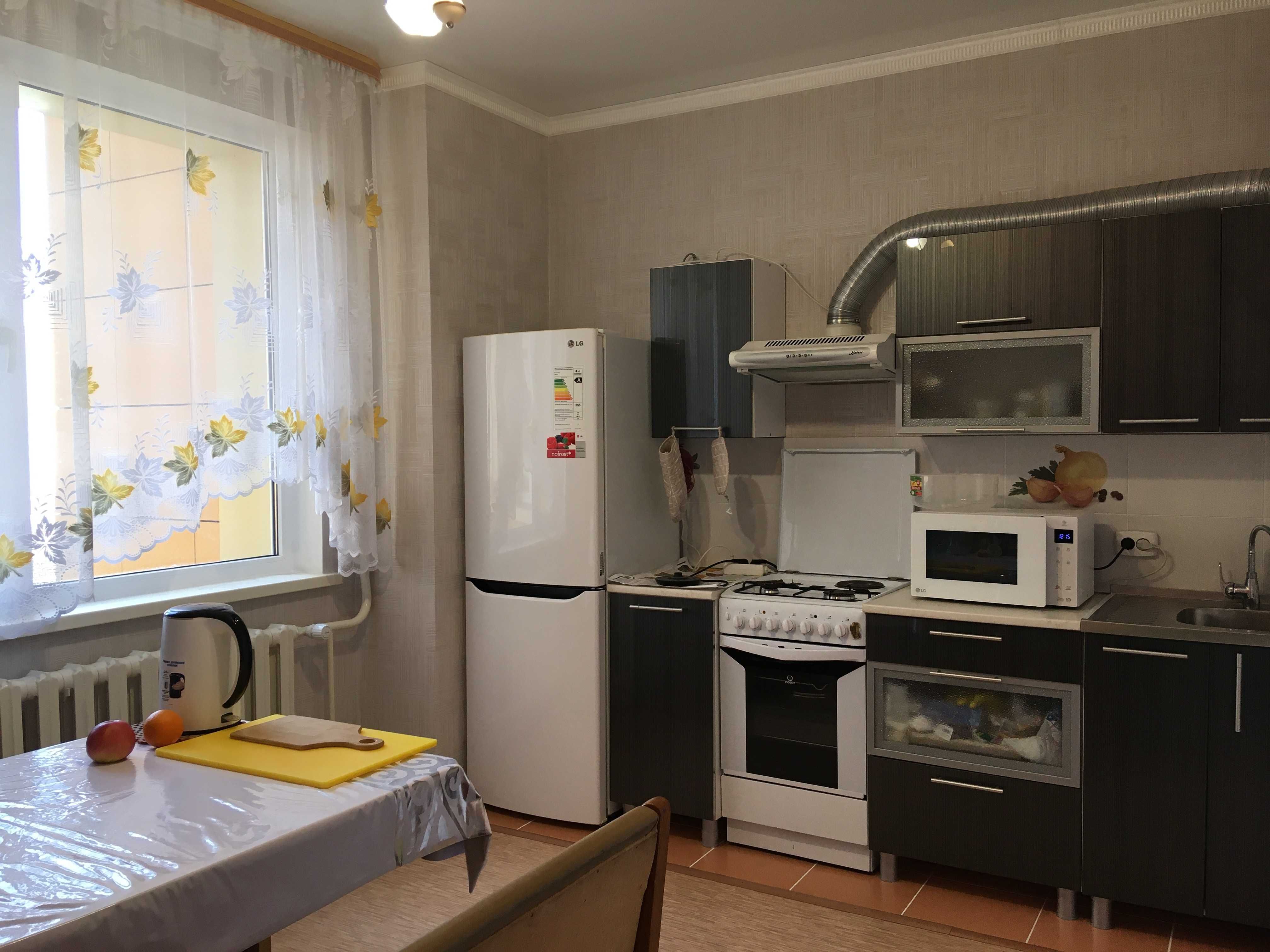 продам 3-х комнатную квартиру жк Сармат 2