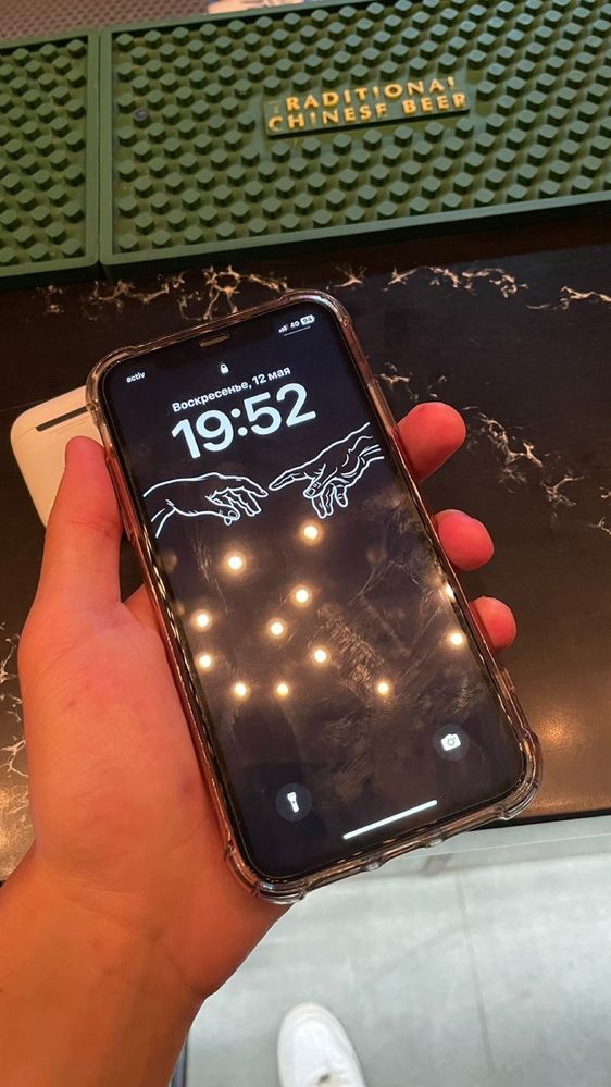 iPhone 11/Airpods 1
