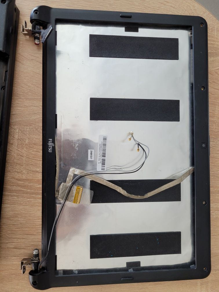 Продам корпус и охлаждение Lifebook Ah 530