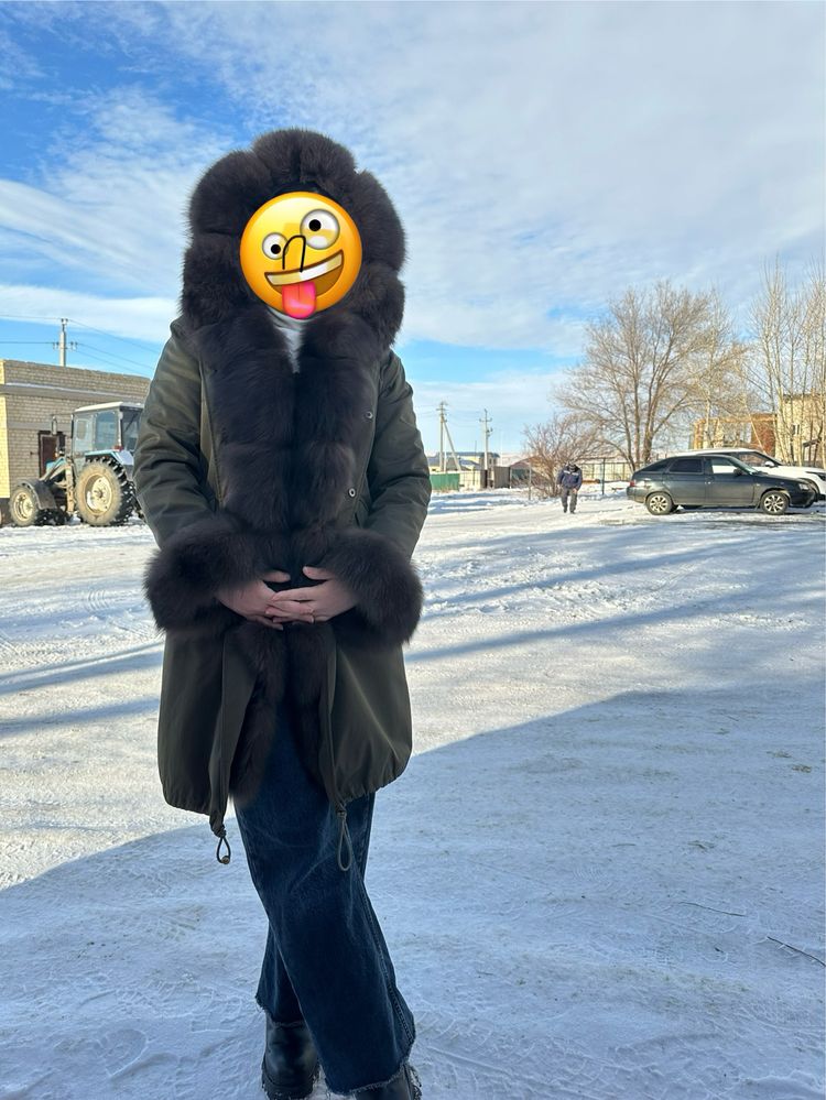 Продам Парку зимнюю в отличном состоянии
