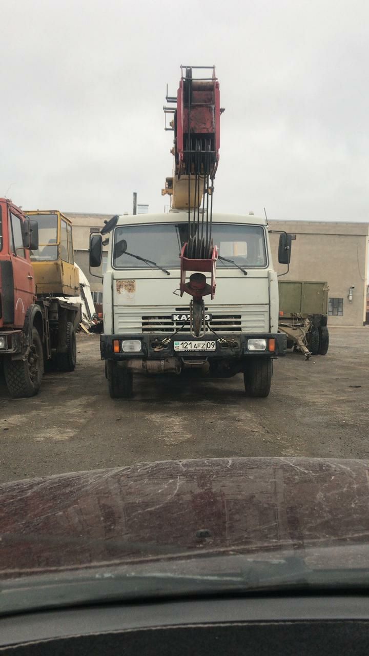 Услуги автокрана от 14тонн до 25 тонн. Авто кран китаец, камаз, маз