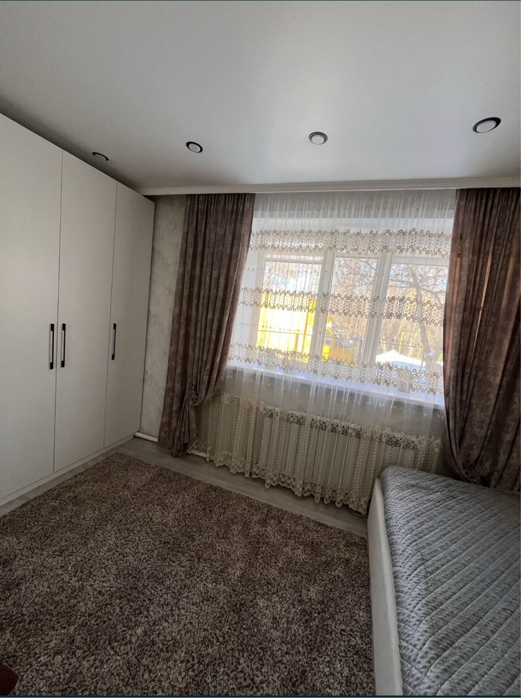 Продам 2х комнотную квартиру