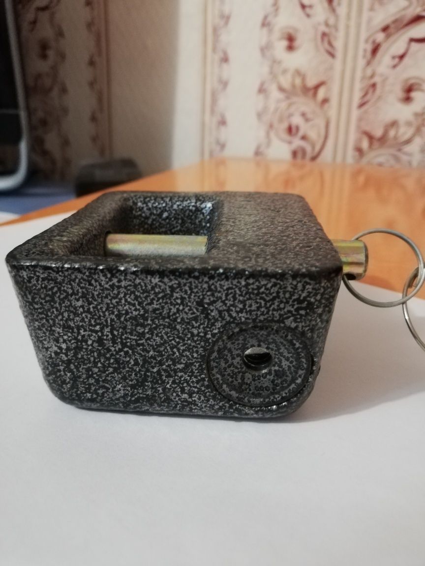Замки висячие в отличном состоянии