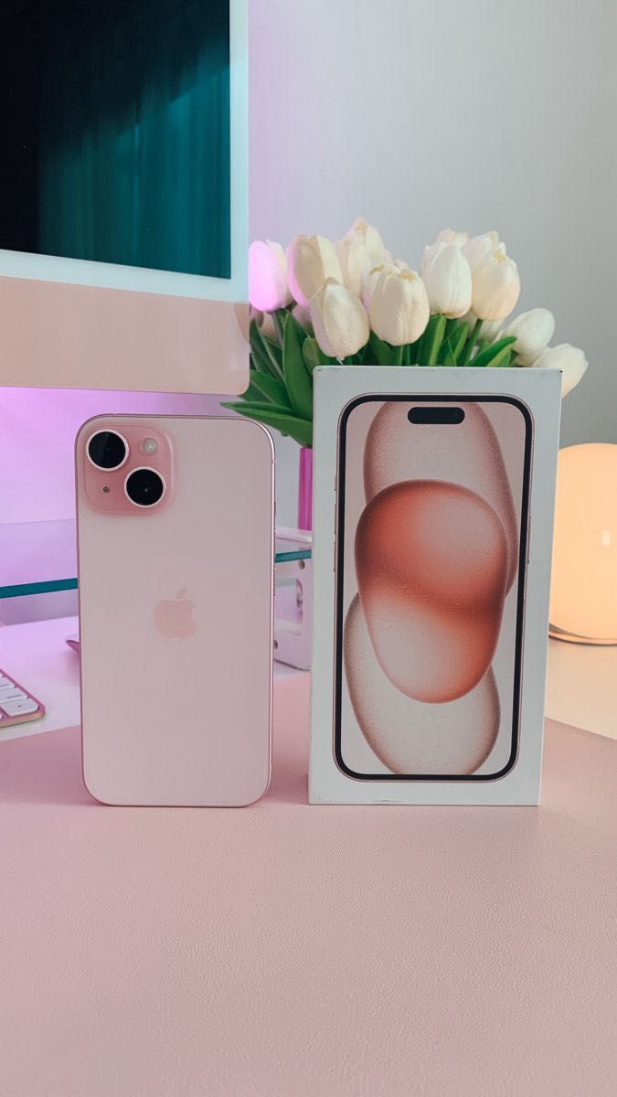 iPhone 15 128GB Розовый + коробка, зарядка, чехол