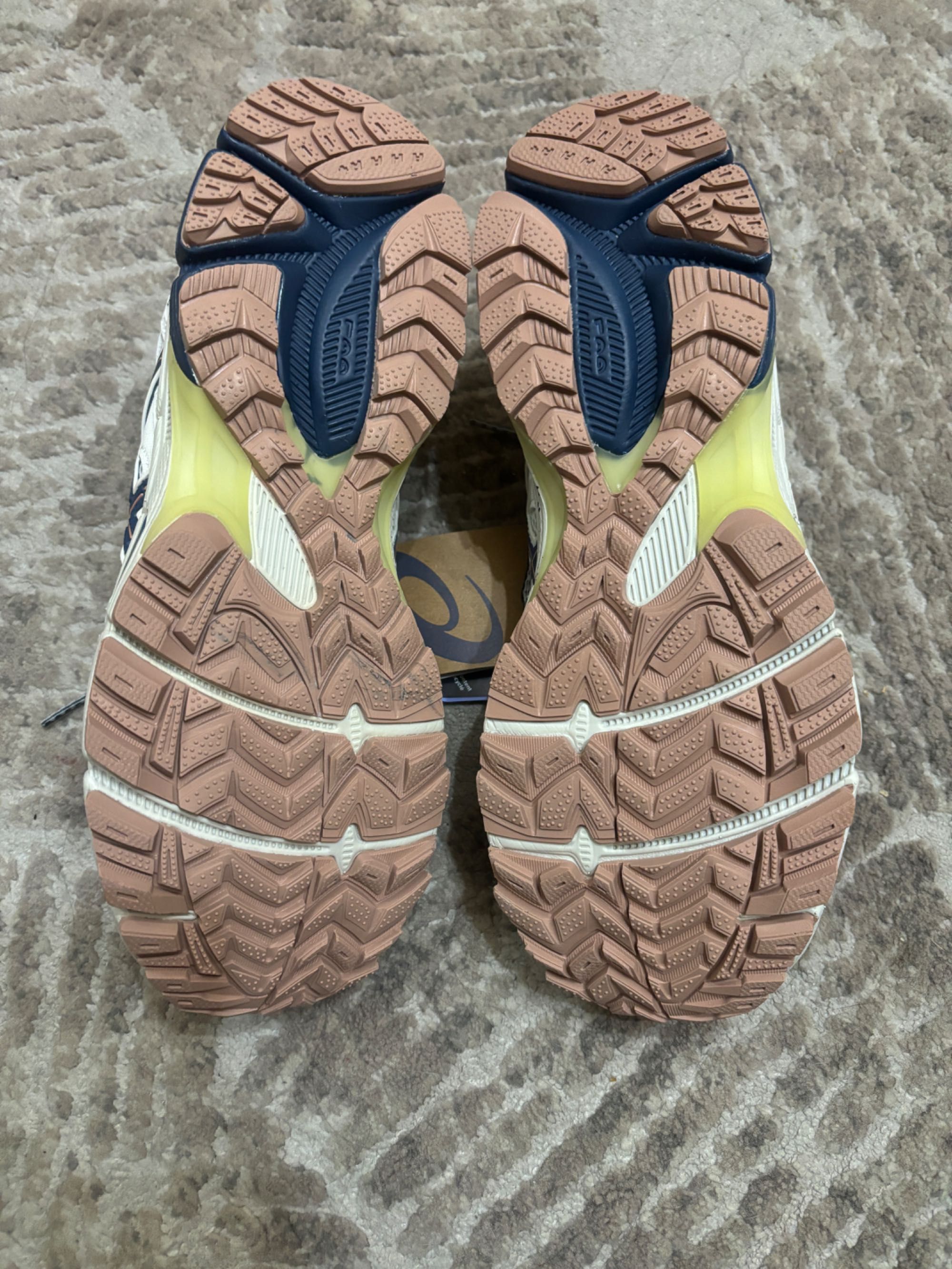 Кроссовки Asics Gel-Kahana 8