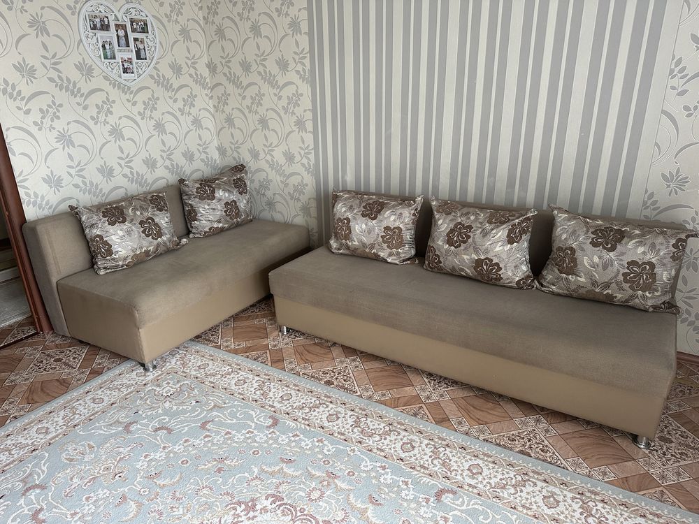 Продается три дивана