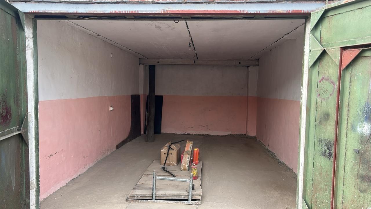 Продам гараж  двух уровневый