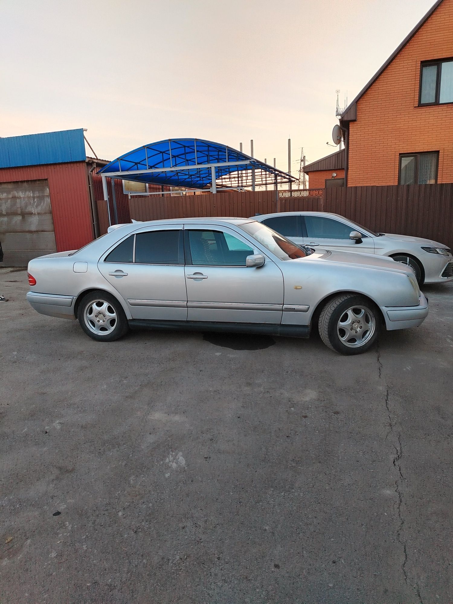 Мерседес w210 e230