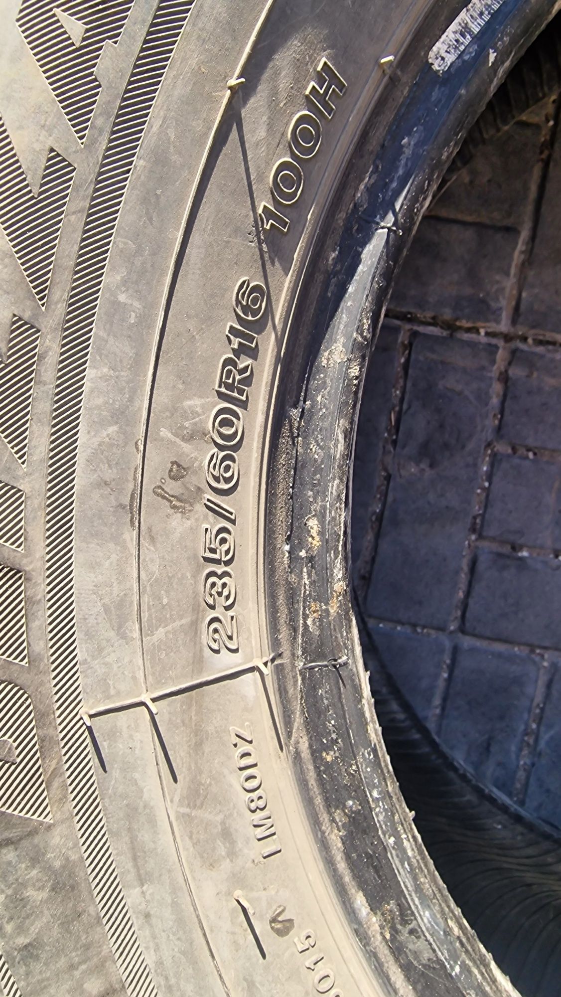 Покрышки 235_60_16 Зимние BRIDGESTONE Blizzak