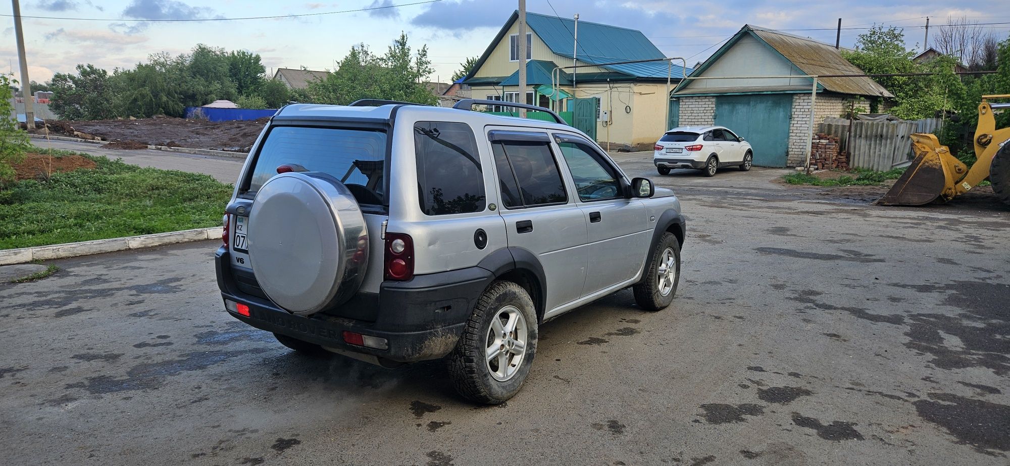 Продам внедорожник