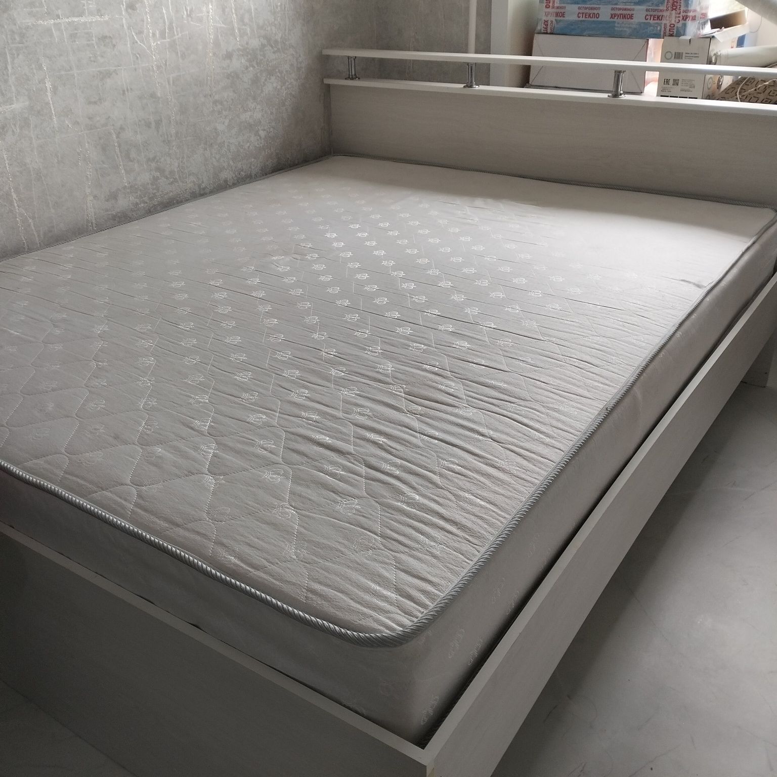 Продам 2 спальный кровать