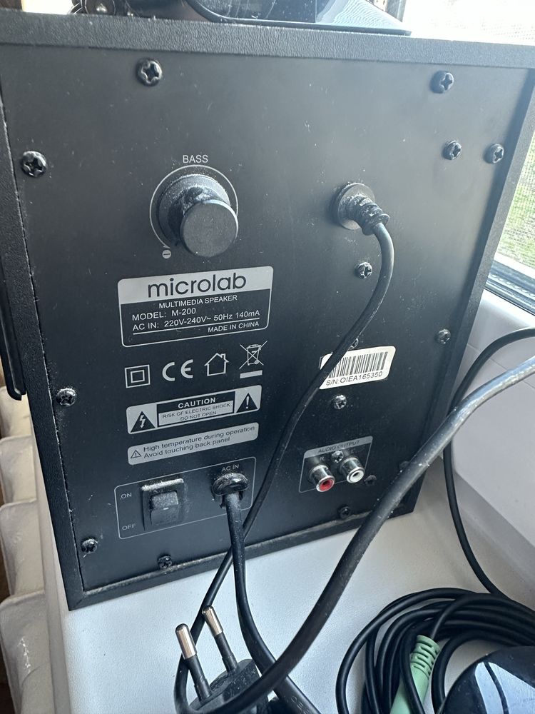 Продаю акустику Microlab M-200 (2.1)