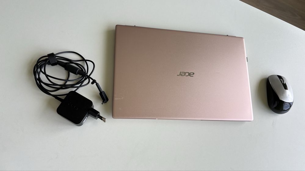 Ноутбук Ноутбук Acer Swift 1 розовый