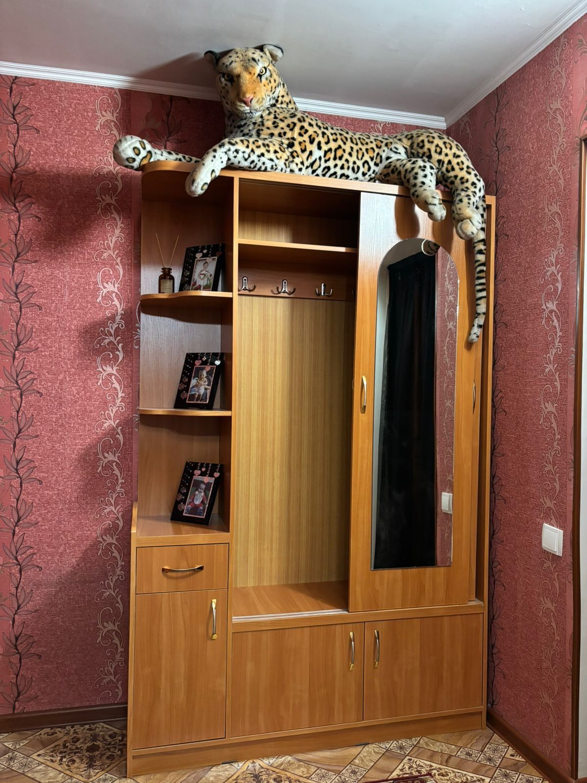 Прихожая в продаже