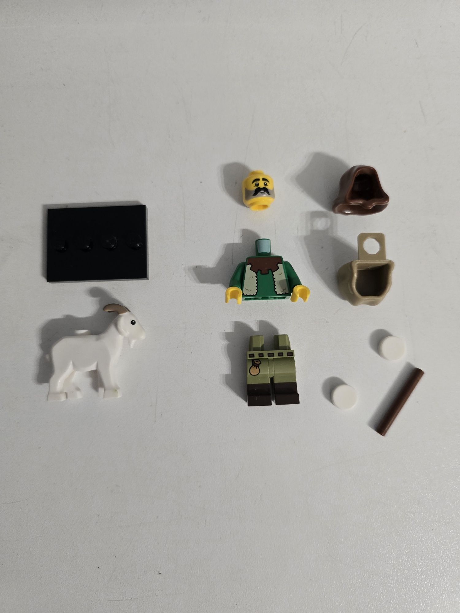 LEGO минифигурка "Пастух" из 25 серии.