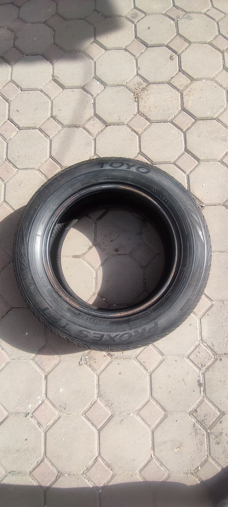 Продам шину,размер 215/60/16. Состояние хорошие на запаске было.Безшум