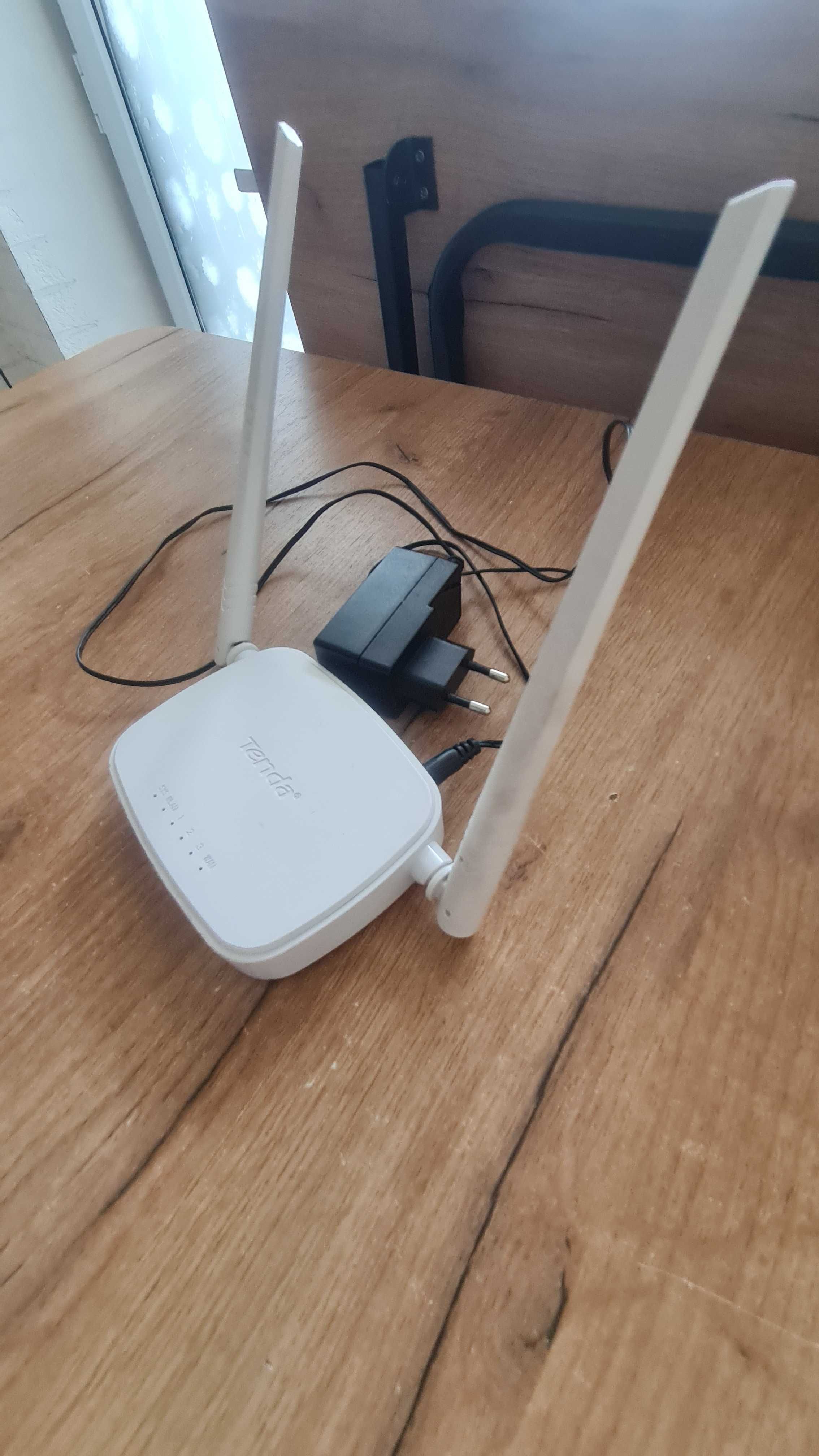Продам wi-fi роутер Tenda рабочий