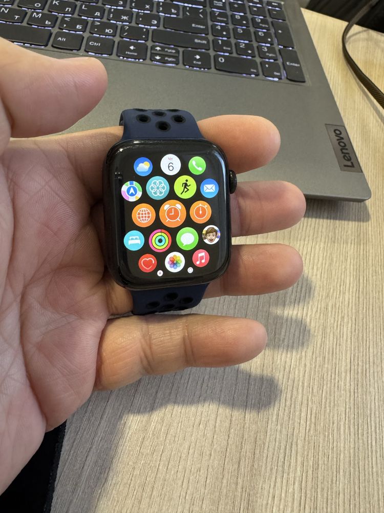 Продам Apple Watch 5 Stainless Steel