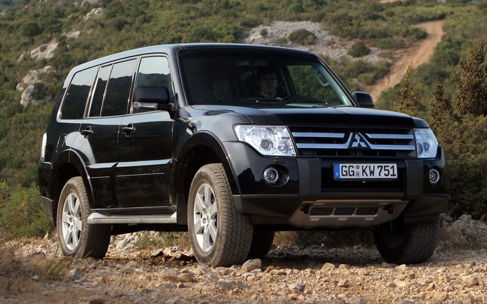 Фара Фонарь на Mitsubishi Pajero 4 '07-'13 Паджеро 4 '07-'13