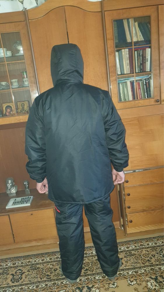 зимний теплый мужской костюм