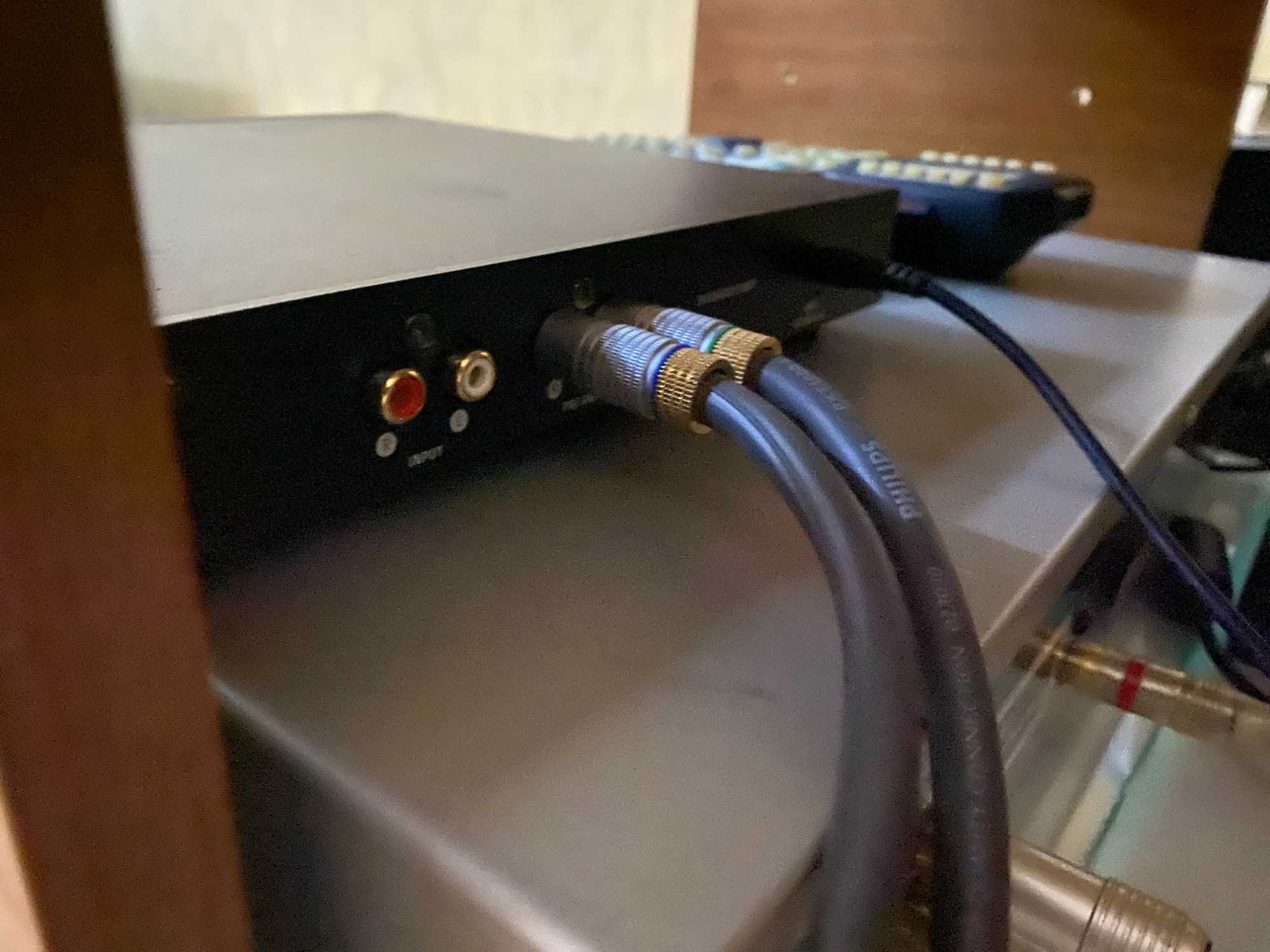 Продам аудио систему класса HiFi c акустикой Bowers&Wilkins LM1 .CD