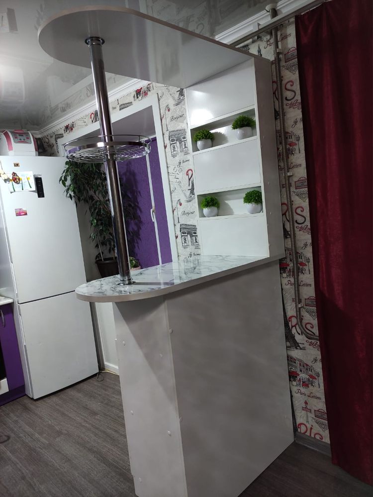 Продам барную стойку