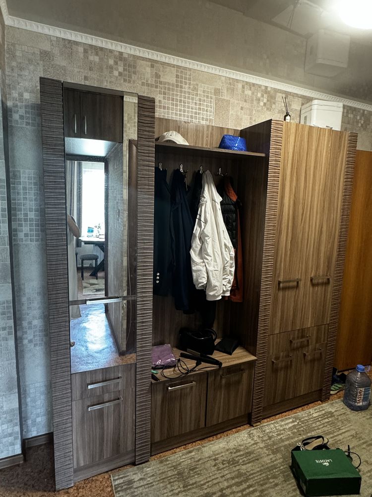 Продам прихожую, в хорошем состояний