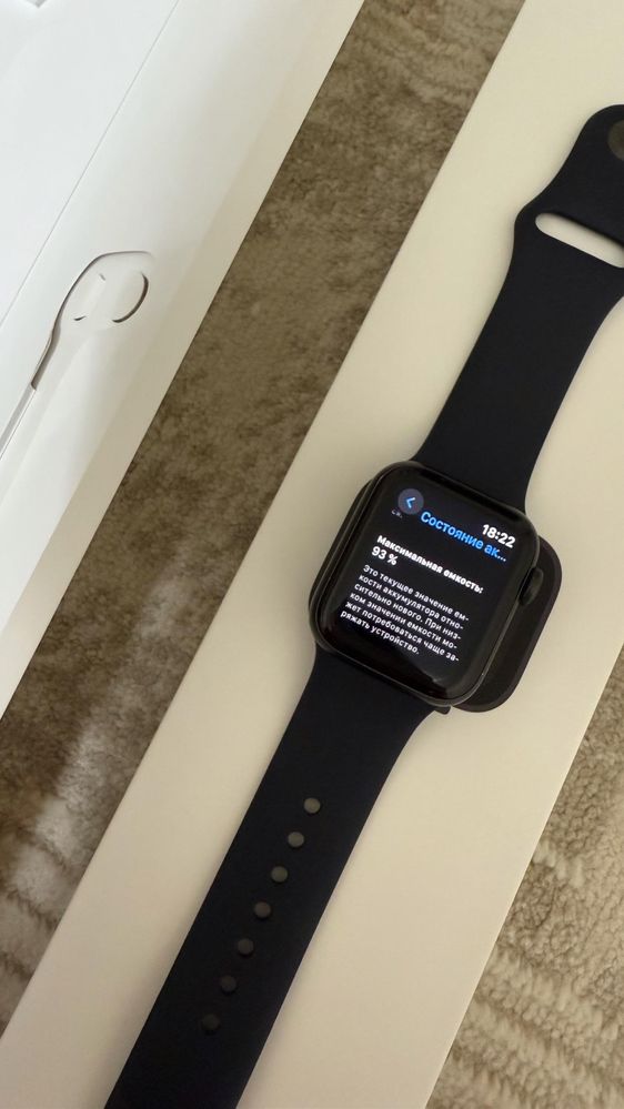 Продам Apple Watch SE 40mm Midnight.