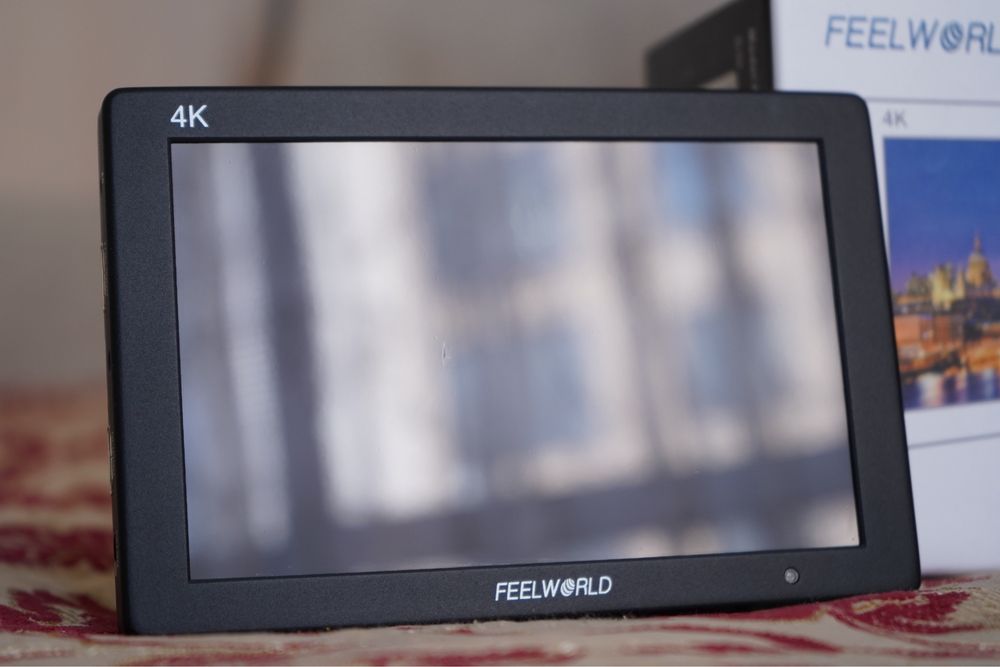 Накамерный монитор feelworld T7