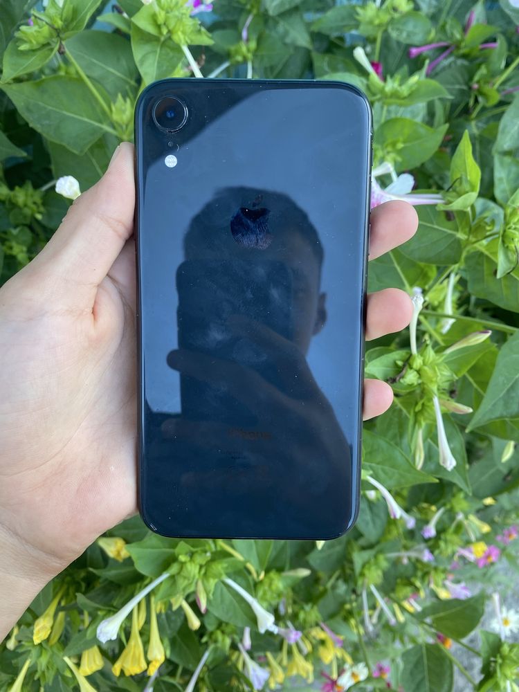 Продам айфон Xr