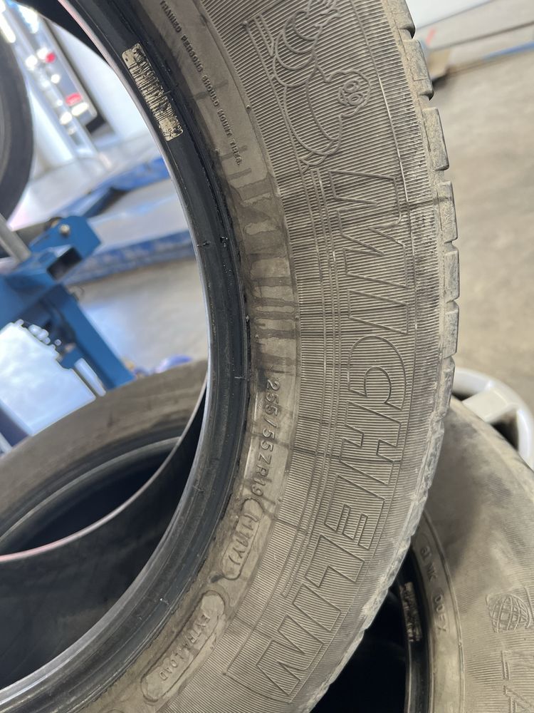 Продам шины 255/55R19 Michline