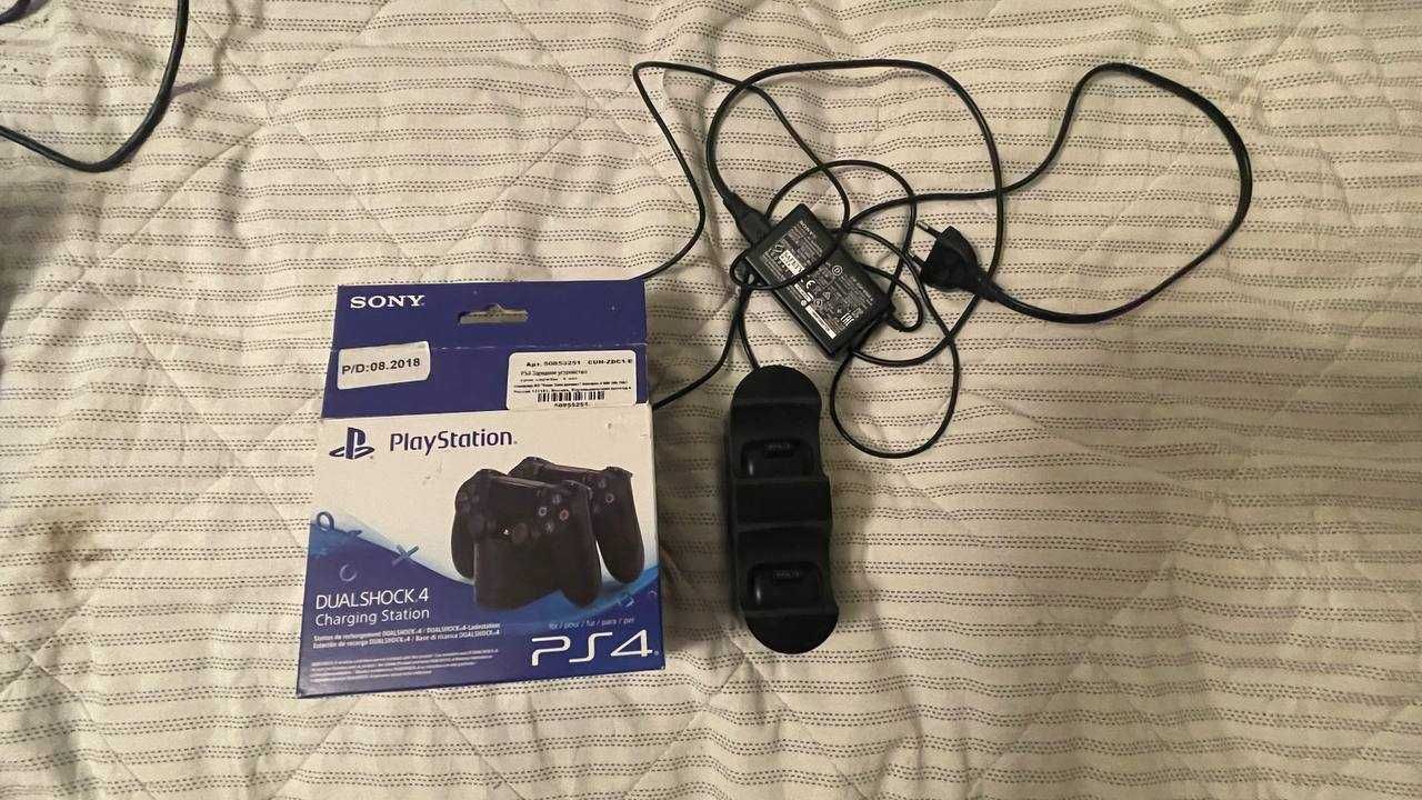 Продам Playstation 4 Fat 500GB + очки VR и другие акссесуары