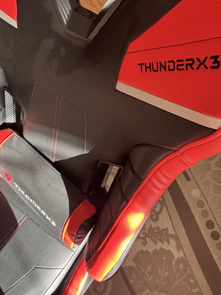 Игровое кресло Thunder x3 TC5